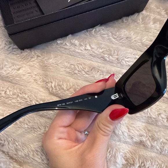 Authentic PRADA sunnies - Picture 3 of 5